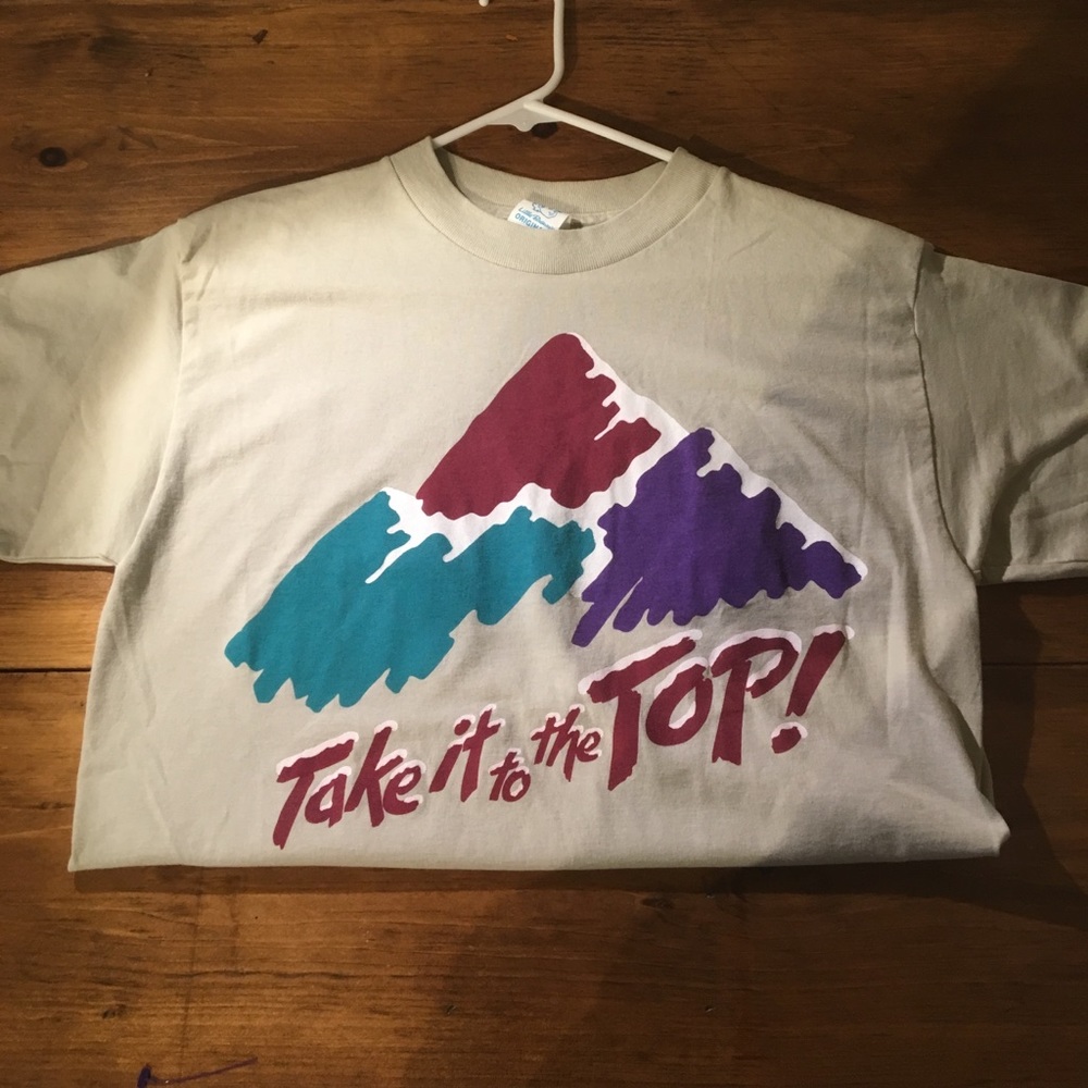 Take it to the top! Vintage Tee